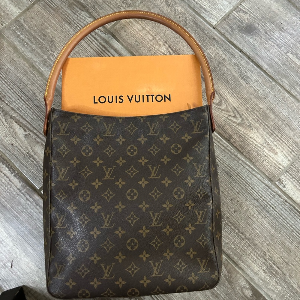 Looping Authentic Louis Monogram Handbag - Picture 3 of 3